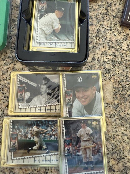 Upper Deck MICKY MANTLE Baseball Heroes METALLIC COLLECTOR CARDS IN TIN BOX 1995