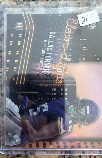 2024 Topps Resurgence - Electro-Lights Dallas Turner #EL-23 (RC)
