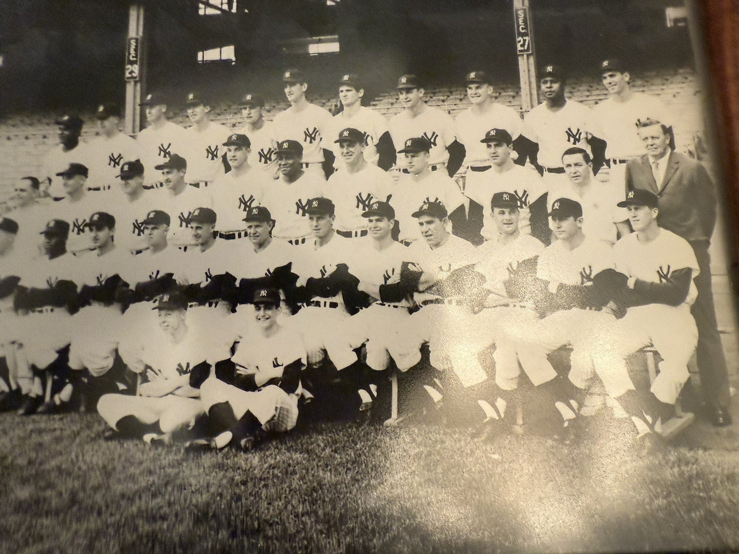 1963 AL Champion NY Yankees 8x10 Team Photo