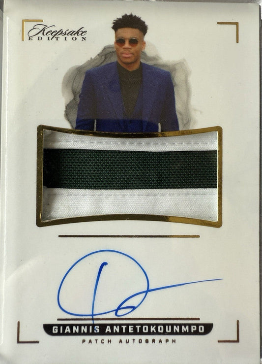 Giannis Antetokounmpo Super Break Auto. Game Used Relic/45