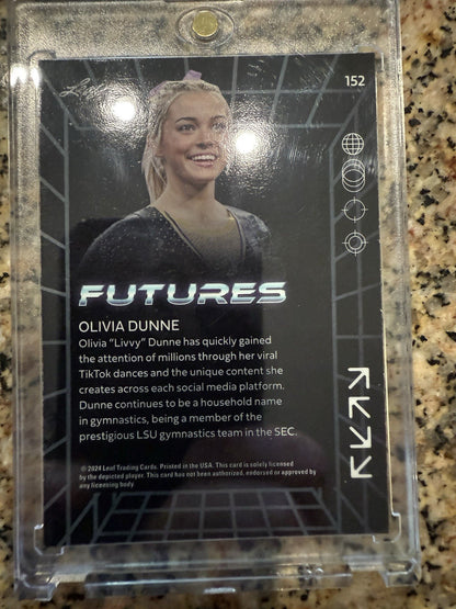 2024 Leaf Futures - Olivia Dunne #152 Green /99