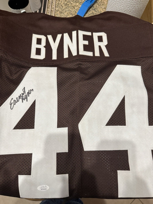 Earnest Byner signed Brown Pro Style jersey, COA
