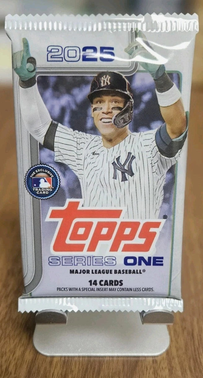 2025 Topps Baseball Series 1 Mega Box Pack