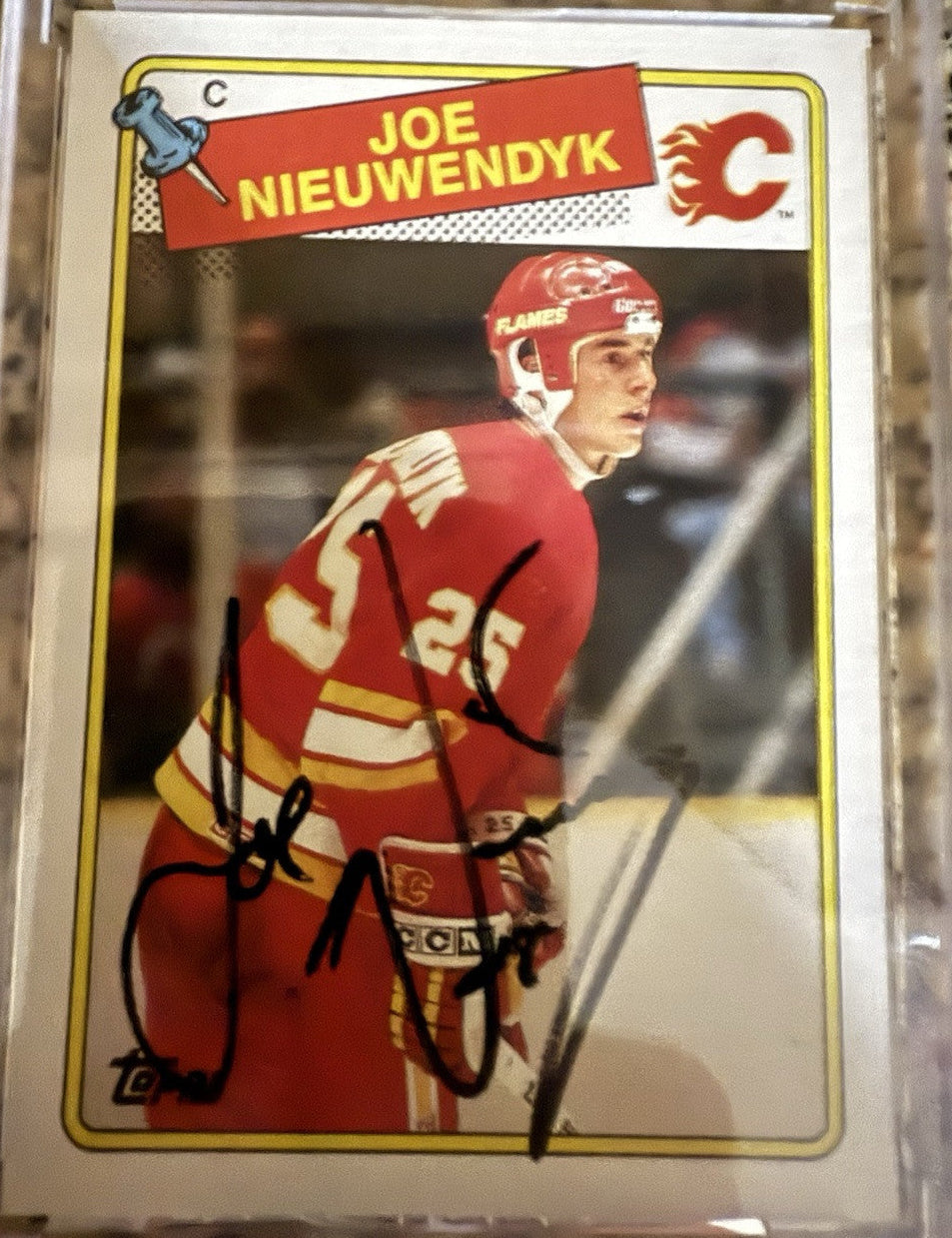 1988-89 Topps - #16 Joe Nieuwendyk (RC) Bgs Autograph